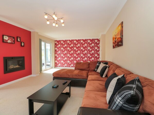 Living area - Te Papa, North Petherton 4 bed (Bridgwater)