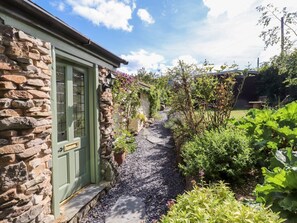 Exterior detail - Ysgubor Ucha, Pwllglas (Ruthin)