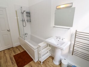 Shower - 2 Regent Mews, Penzance, 2 bed (Penzance)
