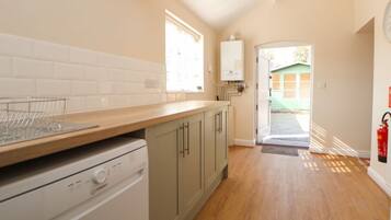Dishwasher, high chair