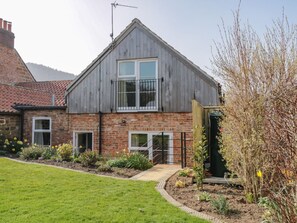 Exterior - Rose Cottage, Faceby (Middlesbrough)