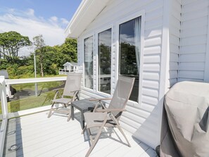 Terrace/patio - Bethany's Retreat, Wemyss Bay (Wemyss Bay)
