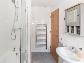 Shower - 2 Fenkle Street, Holy Island (Berwick-upon-Tweed)