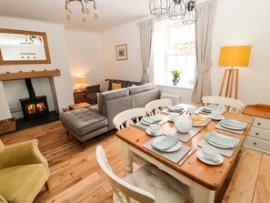 Dining - 2 Fenkle Street, Holy Island (Berwick-upon-Tweed)