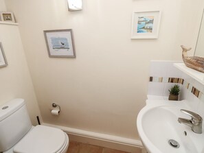 Shower - Seapie Corner in Isle of Wight (Yarmouth)