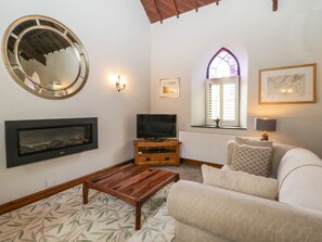 Living area - Frogwell Chapel, Callington (Callington)