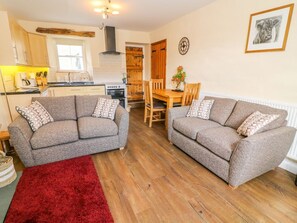 Living area - Tilberthwaite Farm Cottage, Coniston (Coniston)