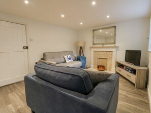 Living area - Half Pint Cottage, Beaminster. (Beaminster)
