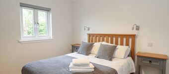 Glen Mhor Lodge, Arisaig 2 bed