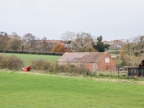 Exterior - Treehouse Barn at Pitchford Estate, Shrewsbury (Shrewsbury)