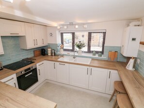 Private kitchen - Smithy Cottage nr Chesterfield (Dronfield)