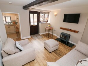 Living area - Smithy Cottage nr Chesterfield (Dronfield)