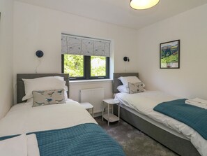 Room - Oakbank Mews is in Perthshire. (Aberfeldy)