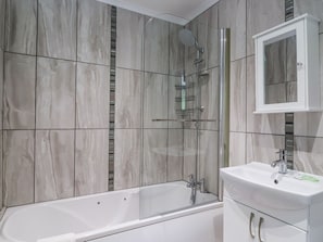 Shower - 23 Valley Lodge, Gunnislake (Honicombe Park)