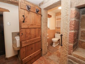 Shower - Stoney Cliffe Farm, near Leek. (Leek)