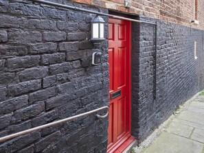 Exterior detail - Isla House in North Yorkshire. (Whitby)