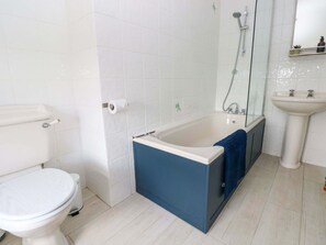 Shower - Coach House Cottage, Broad Haven (Haverfordwest)