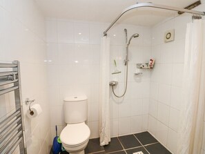 Shower - Charming Byre Suite in Litton (Skipton)