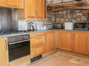 Private kitchen - The Cottage: Idyllic Views Await (Llangollen)