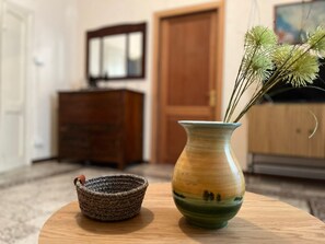 Interior - Central apartment a stone's throw from the lake "La Vattutella" Marta (Marta)