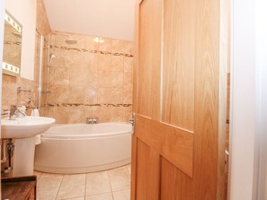 Shower - Bramley Cottage, in Beaumaris. (Beaumaris)