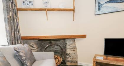 5 Tai Isa in Barmouth, Gwynedd