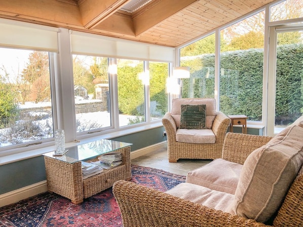 Living area - The Granary, Appleton-Le-Moors (York)