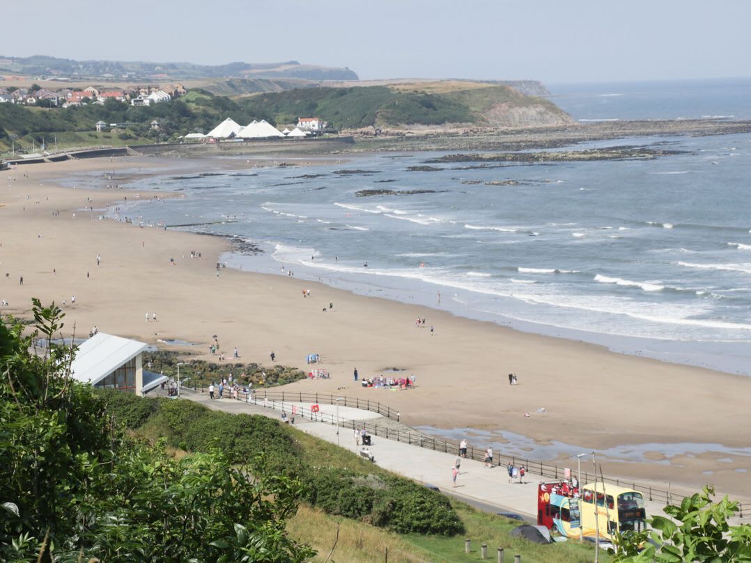 Una spiaggia nelle vicinanze