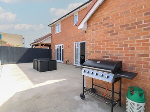 Terrace/patio - 21 Skippers Way, Walton-On-The-Naze (Walton on the Naze)