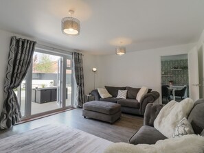 Living area - 21 Skippers Way, Walton-On-The-Naze (Walton on the Naze)