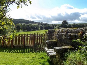 Property grounds - Hartam House, Falstone (Hexham)