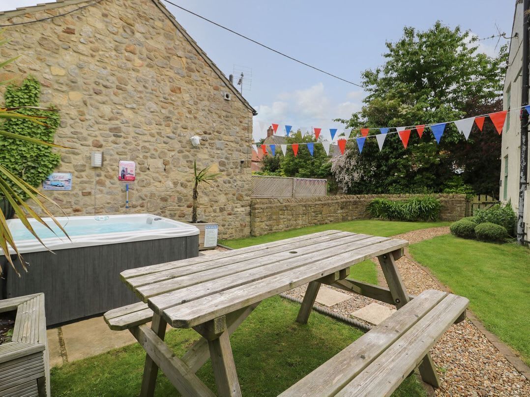 屋外ダ  イニングエリア