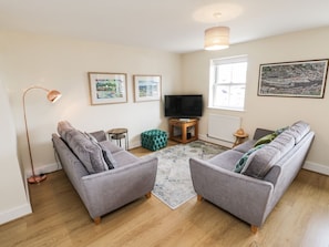 Living area - Crossing Cottage, Whitby (Whitby)