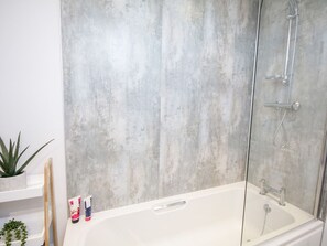Shower - 14 Parc Delfryn, Benllech (Brynteg)