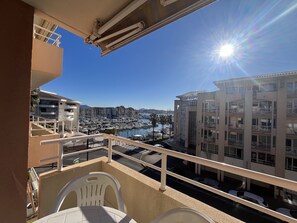 Property grounds - Port Fréjus, Les Rives Latines, 100m from the beaches, Port view, 1-bedroom apartment, 40m², sleeps 4, air conditioning, garage (Fréjus)