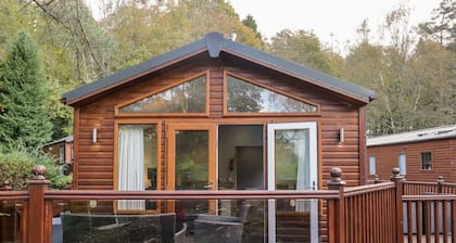 Wansfell Lodge, White Cross Bay