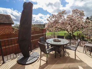 Outdoor dining - Beau Cottage, Bewdley (Bewdley)