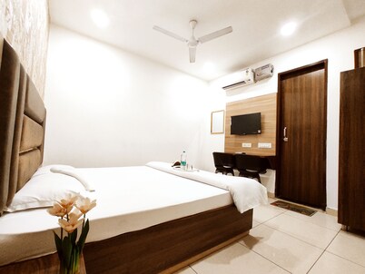 HOTEL COLLECTION INN