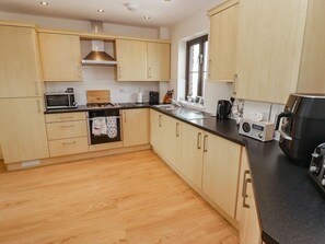 Private kitchen - Awel y Môr, Burry Port (Burry Port)