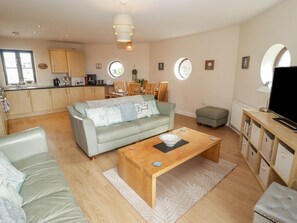 Living area - Awel y Môr, Burry Port (Burry Port)
