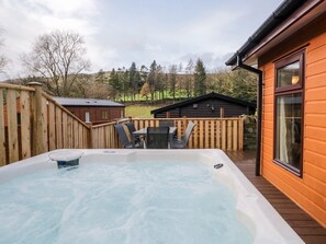 Outdoor dining - Wansfell View, Troutbeck (Windermere)