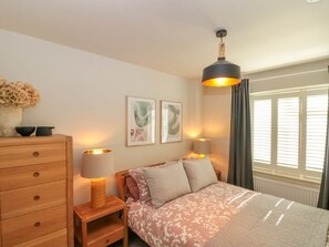 Room - Low Grounds Cottage, Helmsley. (York)