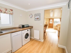 Interior - Bryn Y Don Cottage, Benllech (Tyn-y-Gongl)