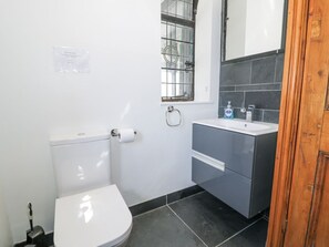 Shower - Bwthyn y Coediwr Cottage Retreat (Blaenau Ffestiniog)
