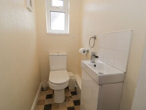 Shower - Maesdu Cottage, Llandudno (Llandudno)
