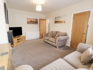 Living area - Maesdu Cottage, Llandudno (Llandudno)