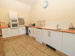 Private kitchen - Keepers Cottage, Winterborne Stickland (Blandford Forum)