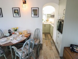Dining - Swallow's Nest near Hibaldstow (Gainsborough)