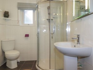 Shower - The Retreat, Bodmin, Cornwall. (Bodmin)