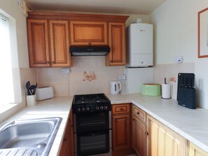 Private kitchen - Seaward in Rhos-on-Sea, Conwy. (Colwyn Bay)